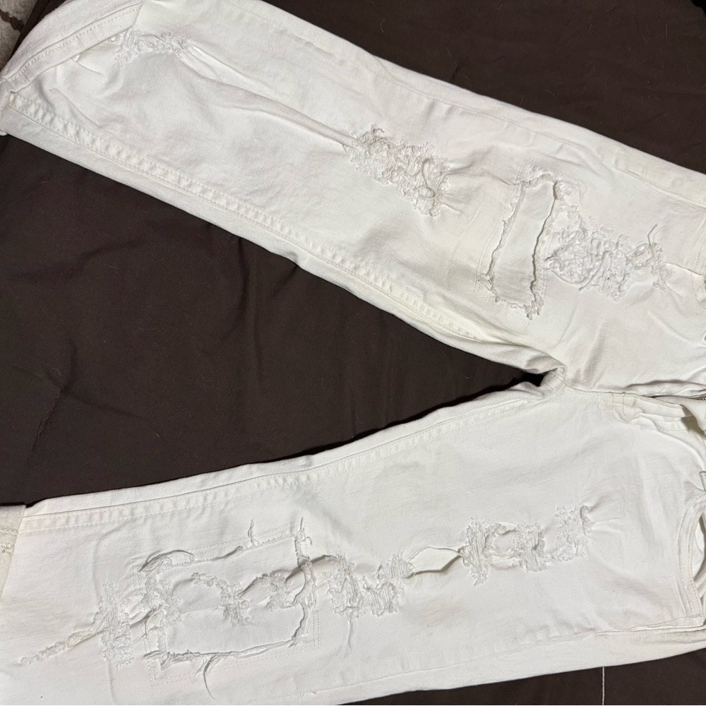 Miss Me white distressed Capris